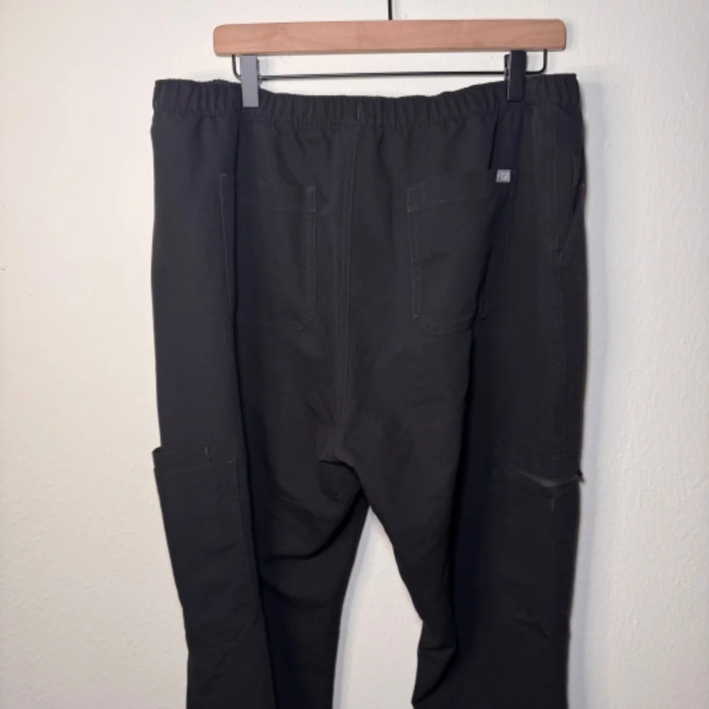 FIGS Men’s Cairo Cargo Scrub Pants XXL Tall Stretch Comfort Medical Workwear